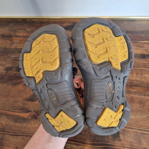 Keen Flame Print EVA Sunport Toddler Closed-Toe Casual Rubber Summer Water Shoes - Picture 4 of 6